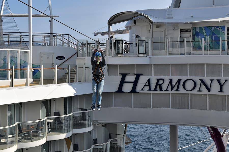 harmony-of-the-seas-zipline
