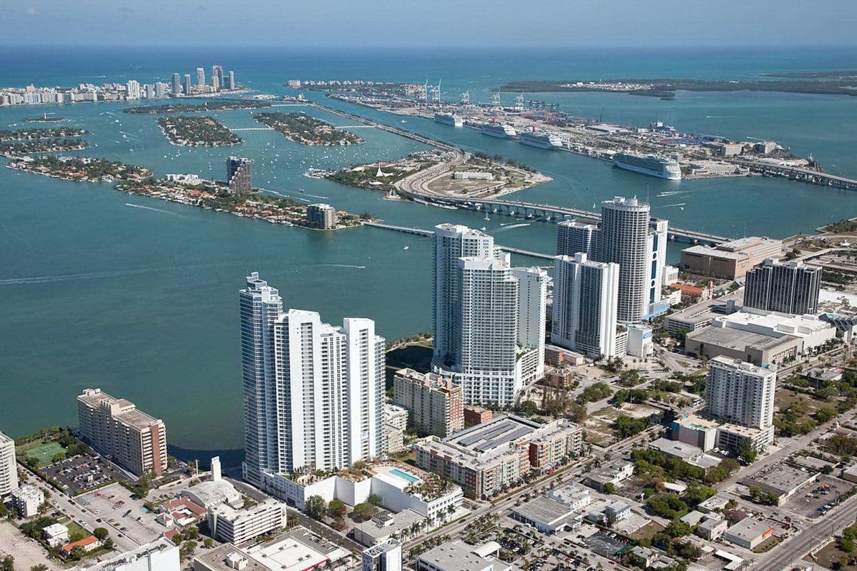 Круизный порт Miami 02.jpg.